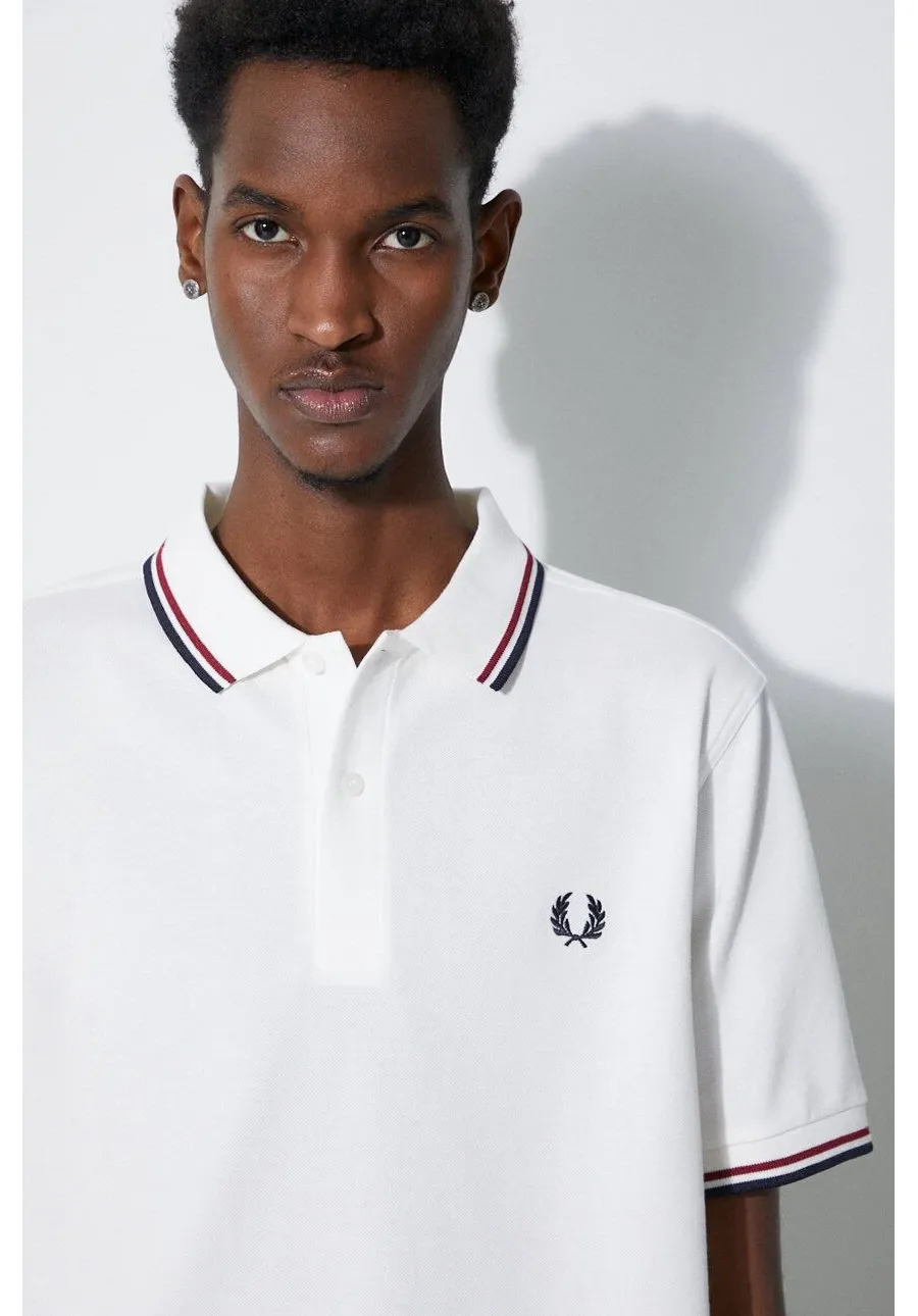 obrazek 1 Fred Perry polo bawełniane Twin Tipped Shirt kolor biały z aplikacją M3600.T60