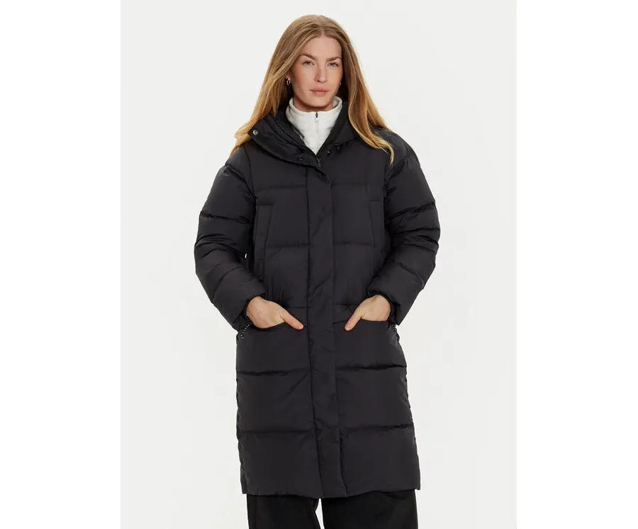 obrazek 1 Peak Performance Kurtka puchowa Quiver G79931030 Czarny Regular Fit