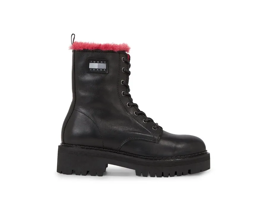 obrazek 1 Tommy Jeans Botki Tjw W Urban Boot Smooth Ltr Wl EN0EN02402 Czarny