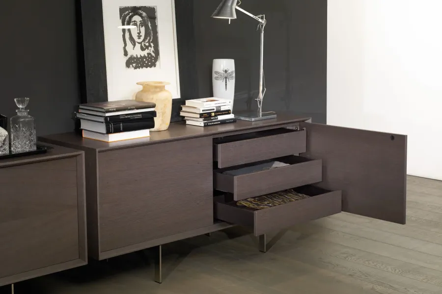 obrazek 1 Elegancka, designerska komoda do nowocześnie urządzonego salonu - Casadesus
