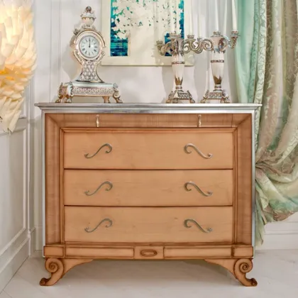 Zdjęcie Oryginalna włoska komoda z drewna litego