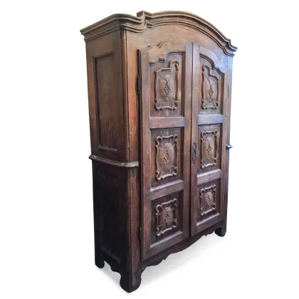 Zdjęcie Antyczna szafa z litej topoli z dwojgiem drzwi