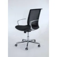 Picture Comfortable Italian Qatar chair for the office
