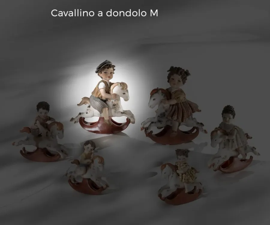 obrazek 1 Stylowa porcelanowa lalka chłopczyka - Sibania