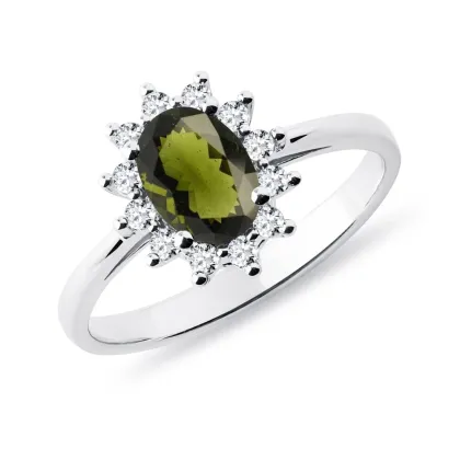 Zdjęcie Pierścionek wykonany z białego złota z diamentami i mołdawitem KLENOTA