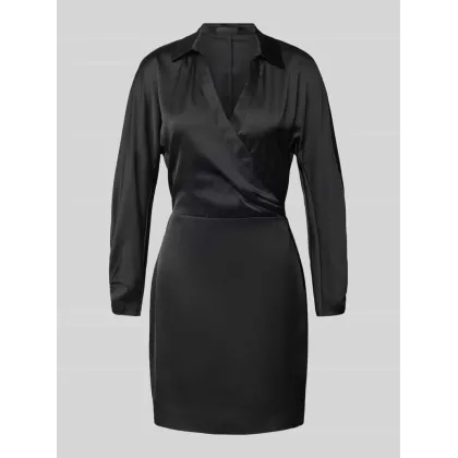 Zdjęcie Sukienka o długości do kolan z wykładanym kołnierzem model ‘TANYA’