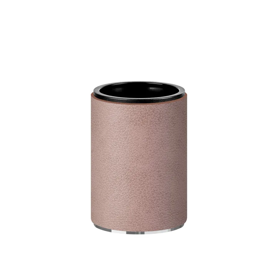 obrazek 1 Uchwyt na kubek Ø7xH10,5 cm ze skóry w kolorze zgaszonego różu z chromowanym brzegiem