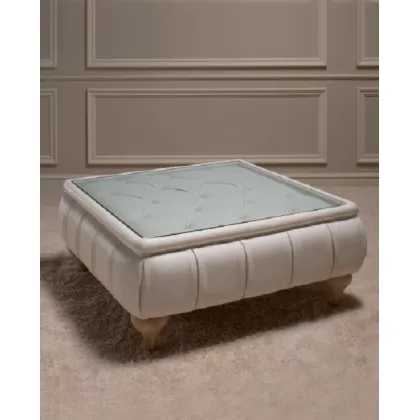 Zdjęcie Skórzany stolik pufa w stylu chestrfield