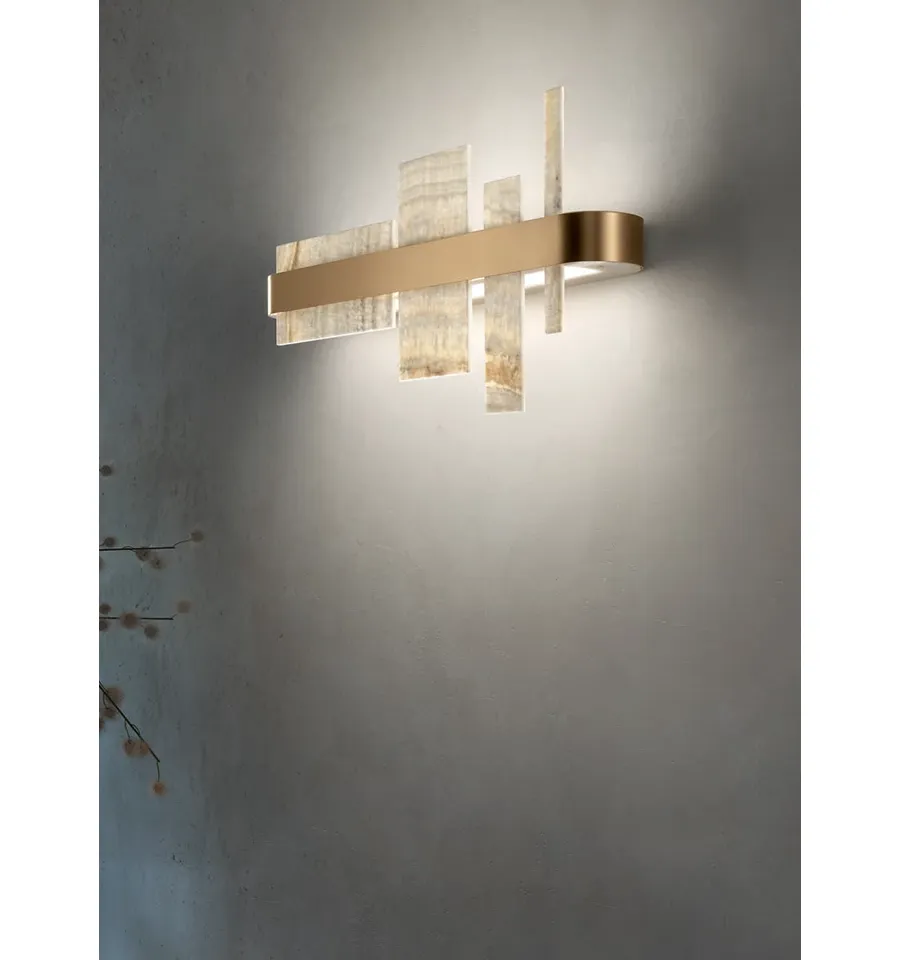 obrazek 1 Metalowa lampa ścienna z naturalnym onyksem