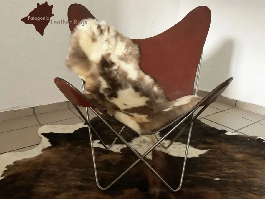 obrazek 1 Elegancki dywan ze skóry jagnięcej od szwajcarskiej marki