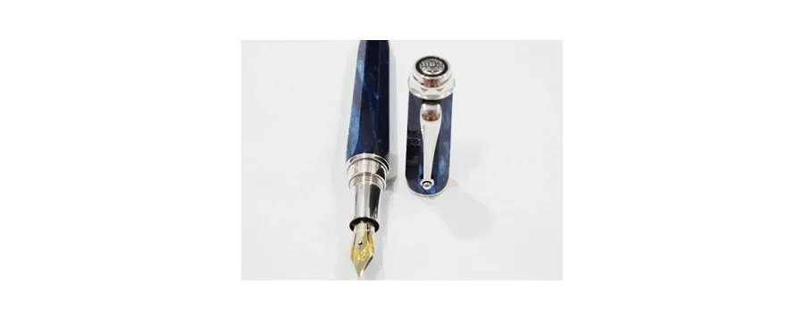 obrazek 4 Morskoniebieski Celluloid Pióro Wieczne Emblema Montegrappa