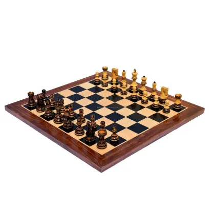 Zdjęcie Fantastyczne figury Yugoslavia z planszą do gry w szachy - The Chess Empire
