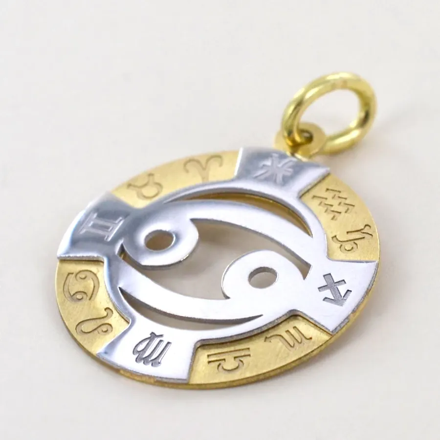 obrazek 2 Zawieszka zodiaku Raka z żółtego i białego złota