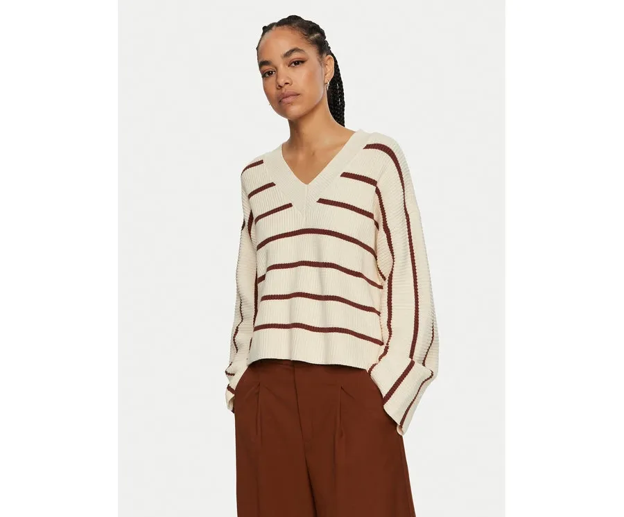 obrazek 1 Gestuz Sweter Seba 10909268 Beżowy Loose Fit