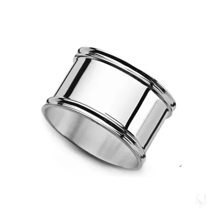 Picture Stylish round napkin ring made of silver - Zaramella Argenti