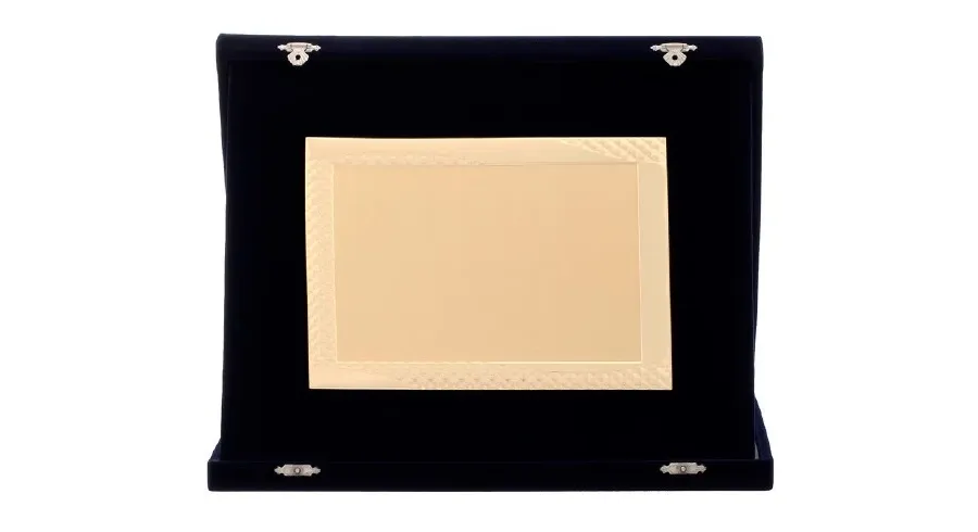 picture 1 Engraved plate with gratitude and wishes - closed box - Astra Argenti