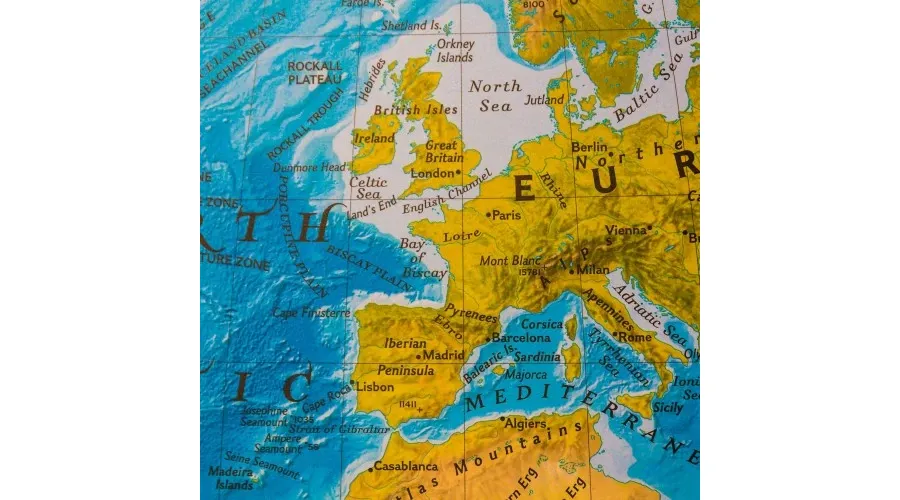 picture 5 Wonderful physical world map - two variants