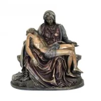Picture Pieta figure by Michelangelo