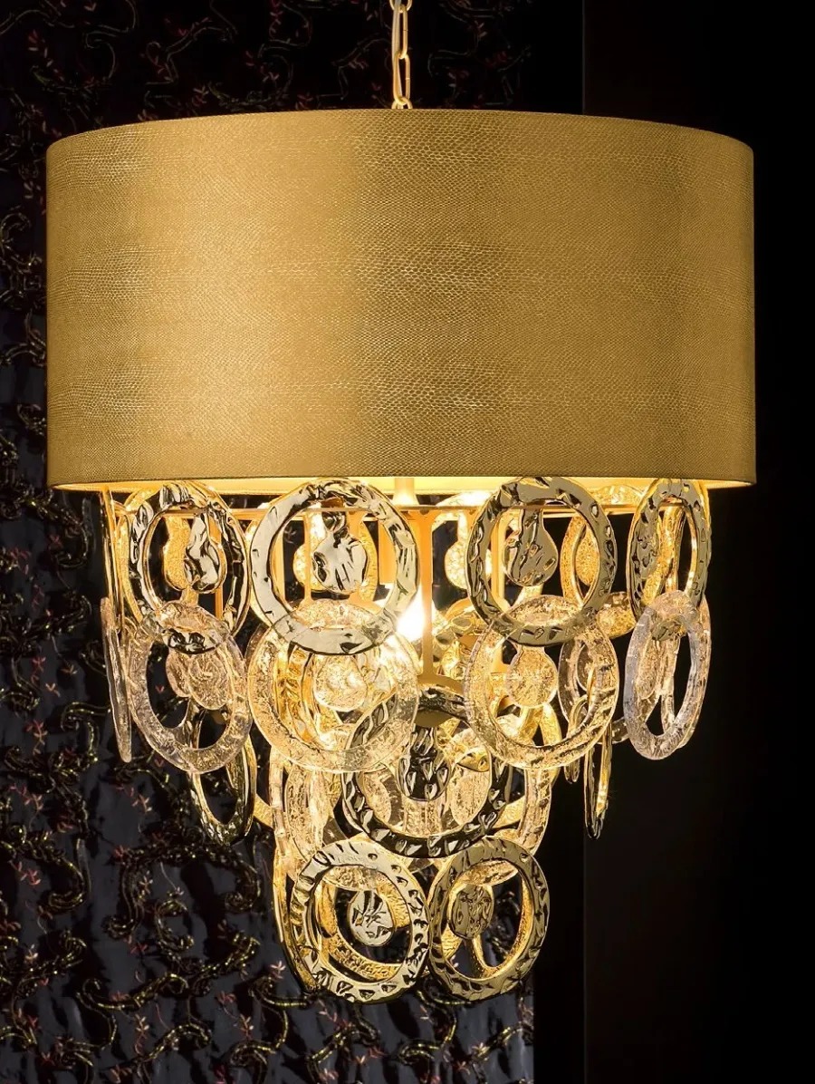obrazek 1 Gustowny żyrandol w kolorze złotym do salonu - Euro Lamp Art