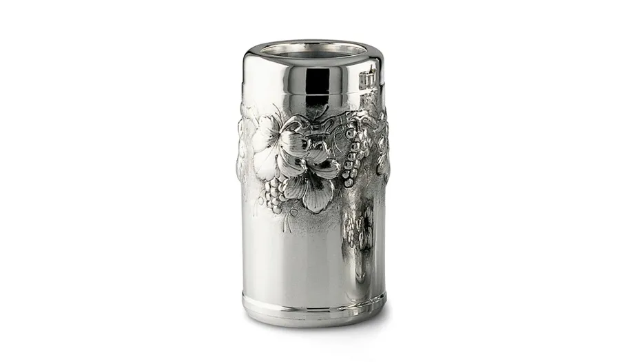 picture 1 Percfectly decorated silver cooler