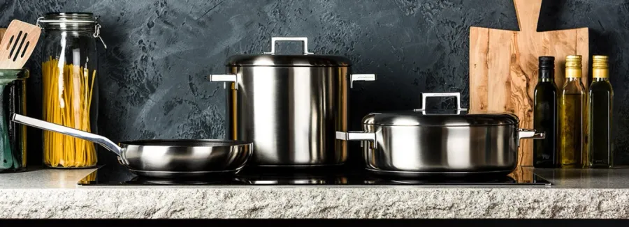 obrazek 4 Włoska stylowa patelnia 24 cm z pokrywką wykonana ze stali nierdzewnej