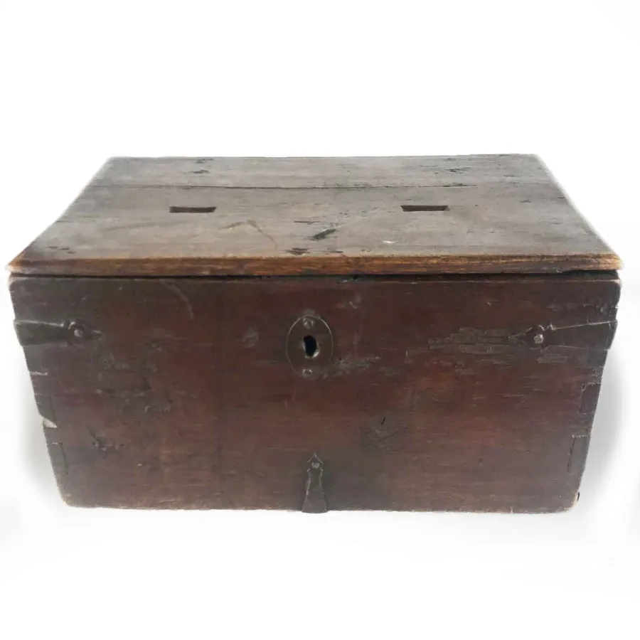 obrazek 1 Antyczny podwójny jałmużnik z orzecha w kształcie pudełka bez ramek