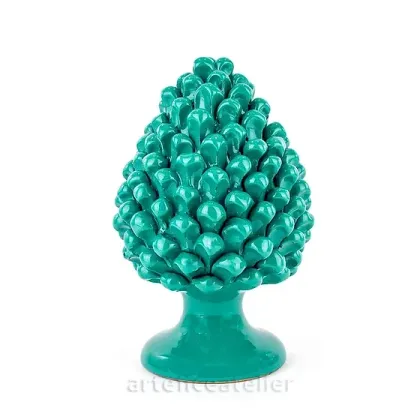 Zdjęcie Piękna ozdobna ceramiczna szyszka