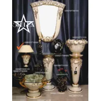 Zdjęcie Wyszukana ceramiczna lampa do salonu w kolorze beżowym