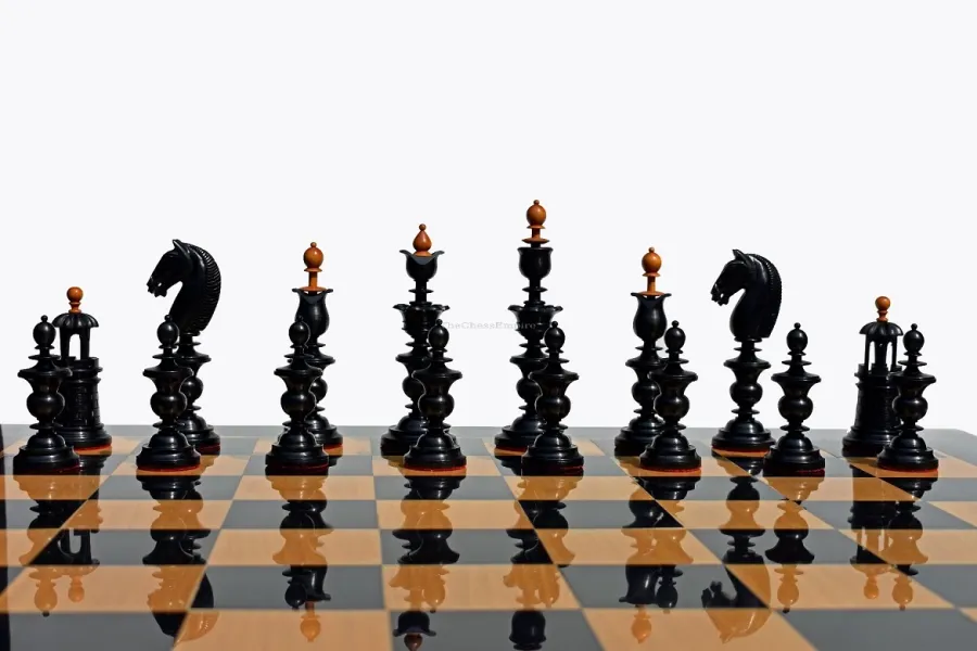 obrazek 5 Charakterystczyna reprodukcja zestawu figur Selenus - The Chess Empire