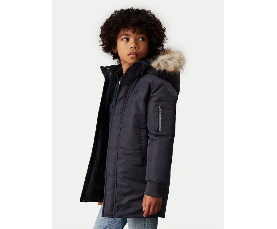 obrazek 1 Calvin Klein Jeans Parka IB0IB02253 Czarny Regular Fit