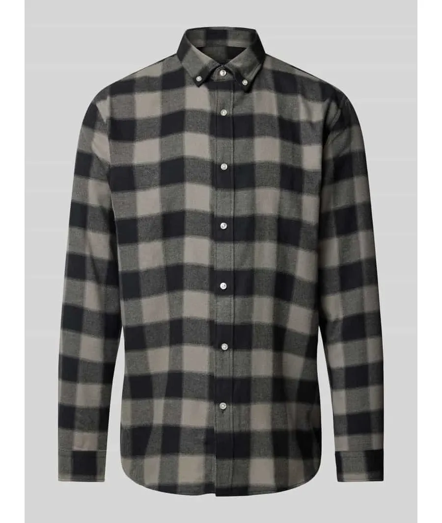 obrazek 1 Koszula casualowa o kroju tailored fit z kołnierzykiem typu button down model ‘LIAN’