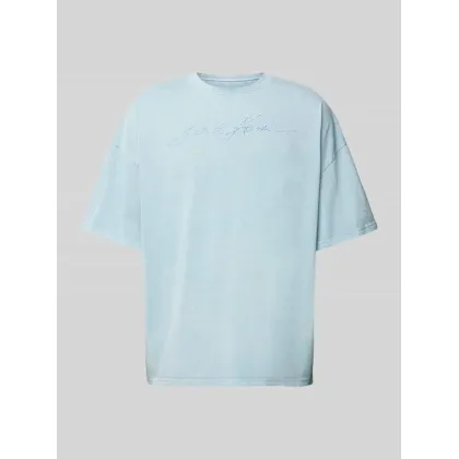 Zdjęcie T-shirt o pudełkowym kroju z wyhaftowanym logo