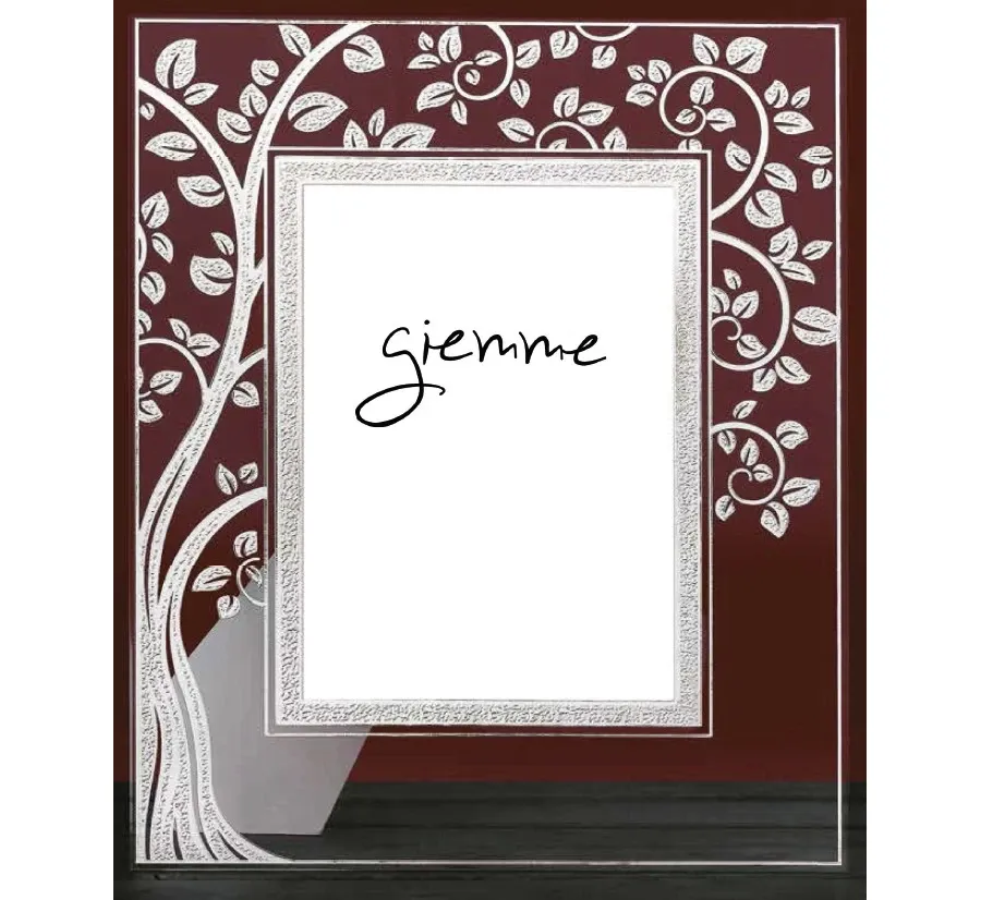 obrazek 1 Wyjątkowa ramka na zdjęcia 13х18 cm w kolorze srebra z motywem drzewa