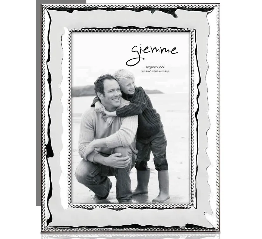 picture 1 Luxurious silver photo frame 9x13 cm with original decoration