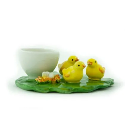 Zdjęcie Ceramiczny pojemnik na jajko na miękko z dekoracją w formie piskląt - Le Ceramiche