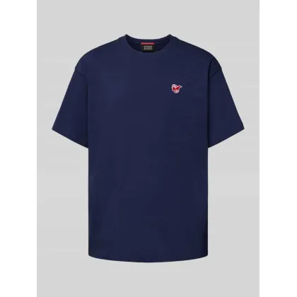 Zdjęcie T-shirt z wyhaftowanym logo