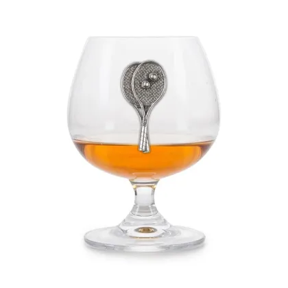 Zdjęcie Luksusowy prezent - kieliszek do brandy z cynowym emblematem z rakietami do tenisa