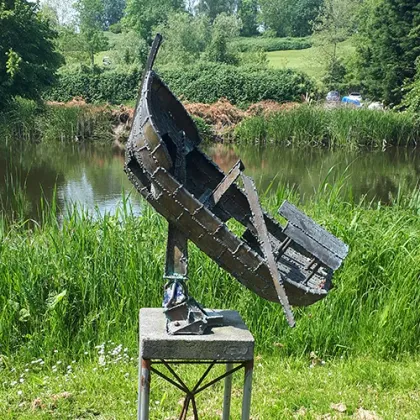 Zdjęcie Nowoczesna rzeźba do ogrodu