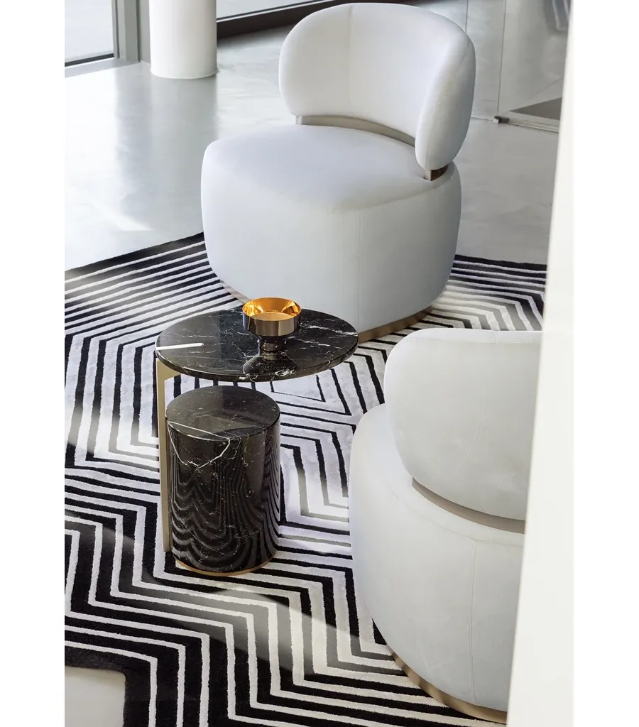 obrazek 7 Włoski fotel do salonu w stylu modernistycznym