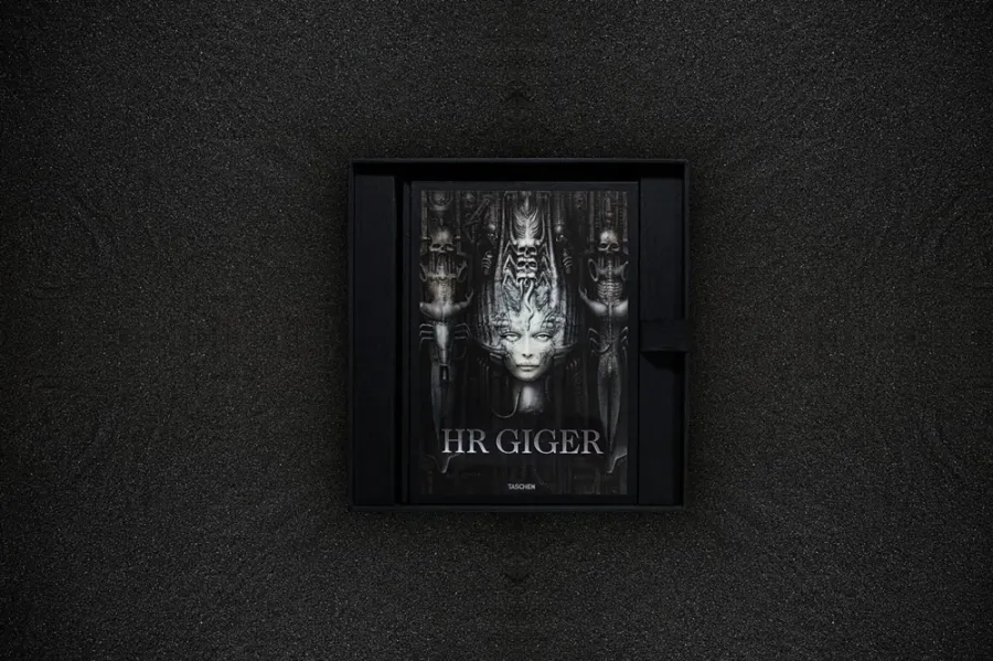 obrazek 9 Książka HR Giger, Art Edition No. 1–100 ‘Relief + Photogravure’ - Taschen