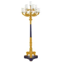 Zdjęcie Wyjątkowa lampa stojąca w kształcie świecznika z trzema głowami lwa z rzeźbionego mosiądzu i kamieniem lapis