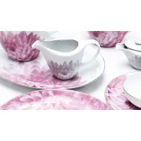 Zdjęcie Delikatna porcelanowa zastawa stołowa z motywem kwiatowym - Porcel