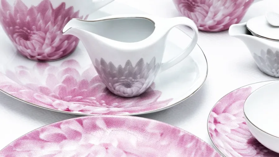 obrazek 1 Delikatna porcelanowa zastawa stołowa z motywem kwiatowym - Porcel