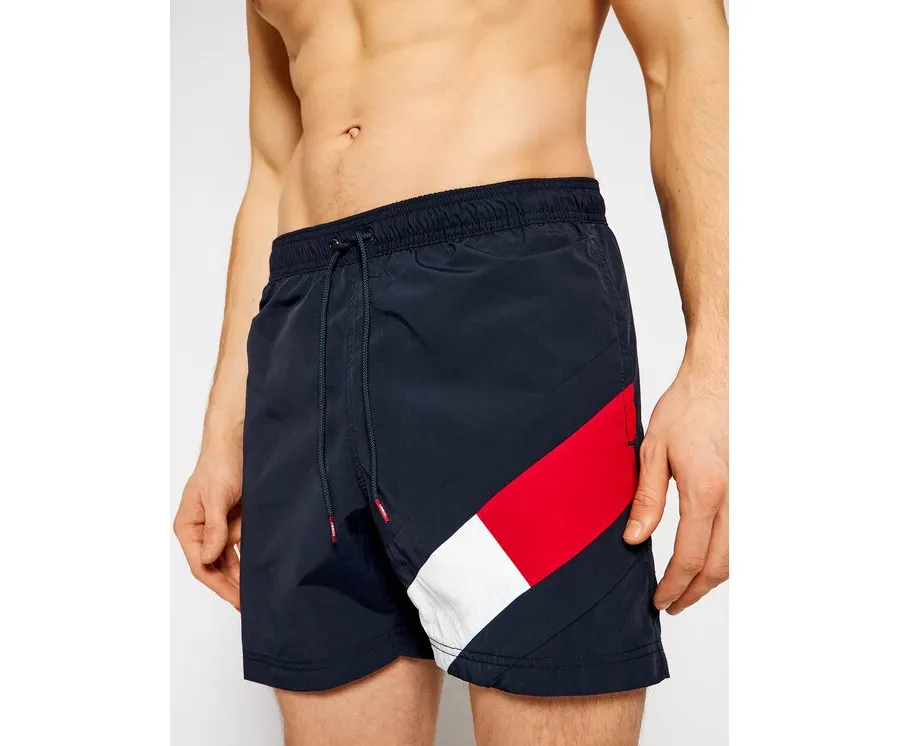 obrazek 1 Tommy Hilfiger Szorty kąpielowe UM0UM02048 Granatowy Slim Fit