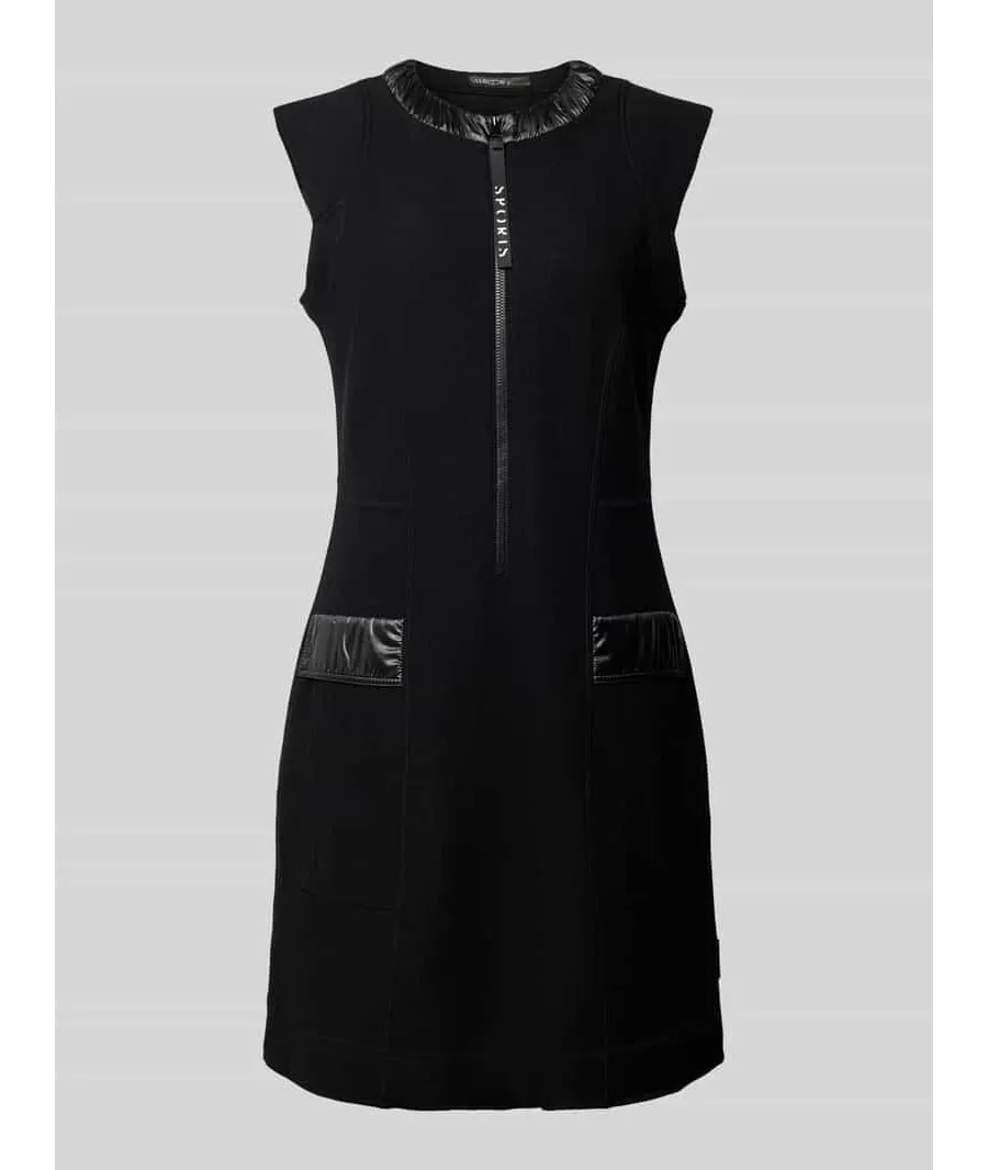 obrazek 1 Sukienka wełniana z ozdobnymi szwami