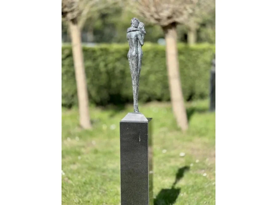 obrazek 4 Wyjątkowa rzeźba do ogrodu "Razem" wykonana z brązu - piękna ozdoba każdego ogrodu