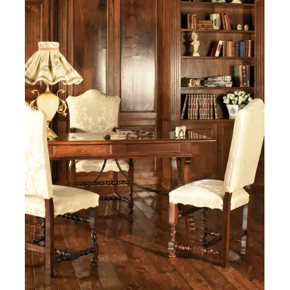 Zdjęcie Luksusowy włoski fotel tapicerowany z litego drewna