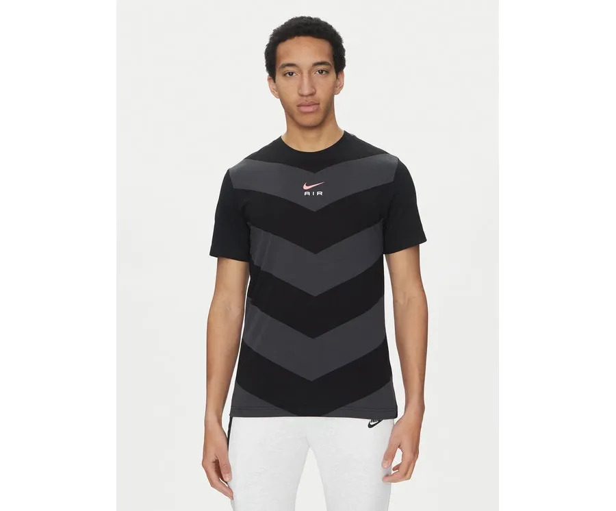 obrazek 1 Nike T-Shirt HF5526 010 Czarny Regular Fit