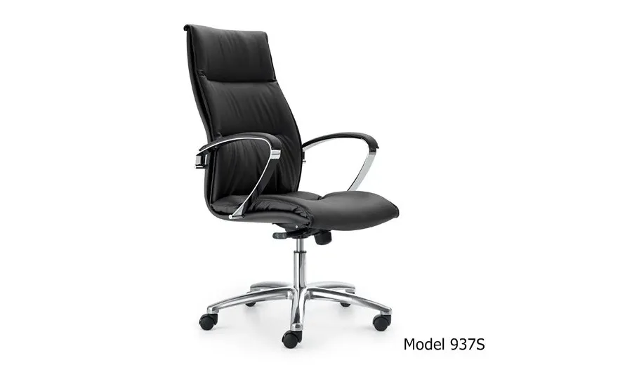 picture 1 Soft office armchair