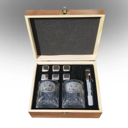 Zdjęcie Wyjątkowy irlandzki zestaw upominkowy do whisky